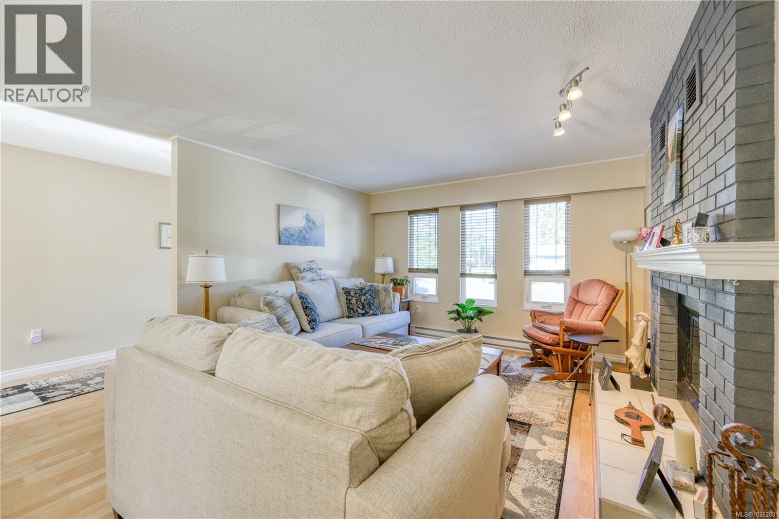 7123 Highland Dr, Port Hardy