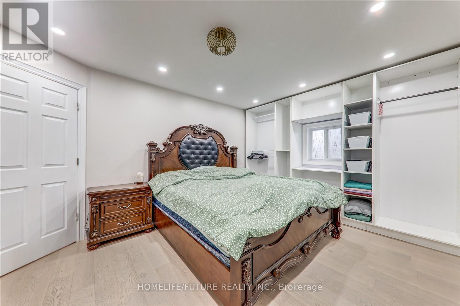 585 WILSON ROAD N - 20