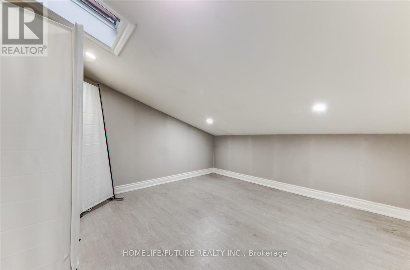 585 WILSON ROAD N - 30