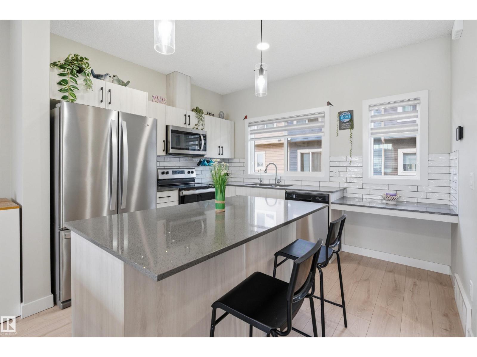 6208 Cartmell Court SW, Edmonton