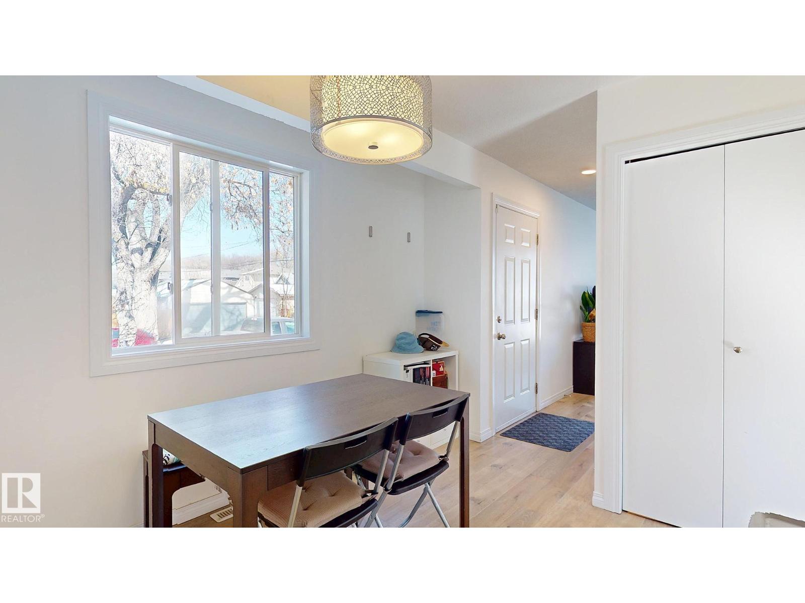 9515B 120 AV NW, Edmonton