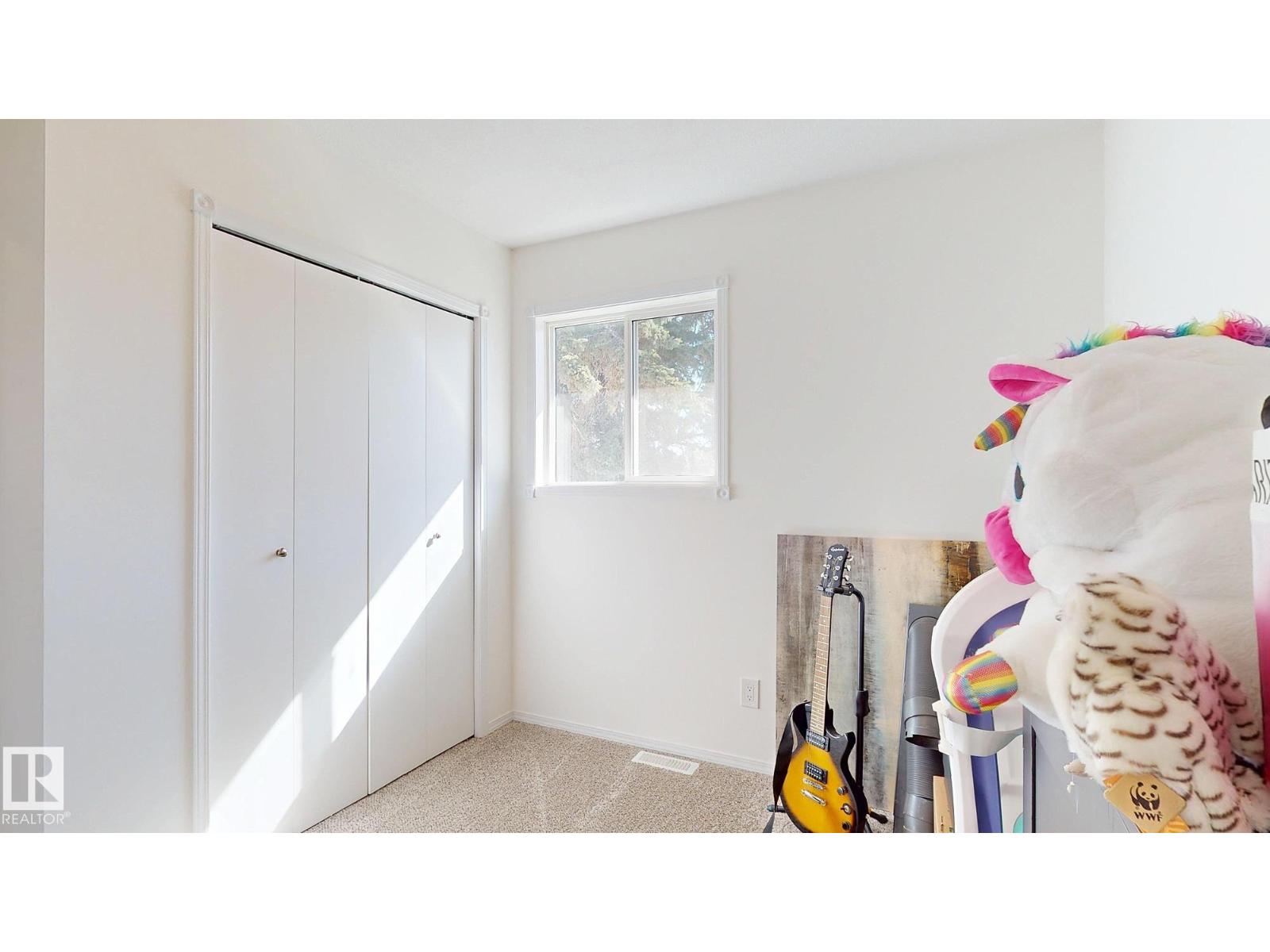 9515B 120 AV NW, Edmonton