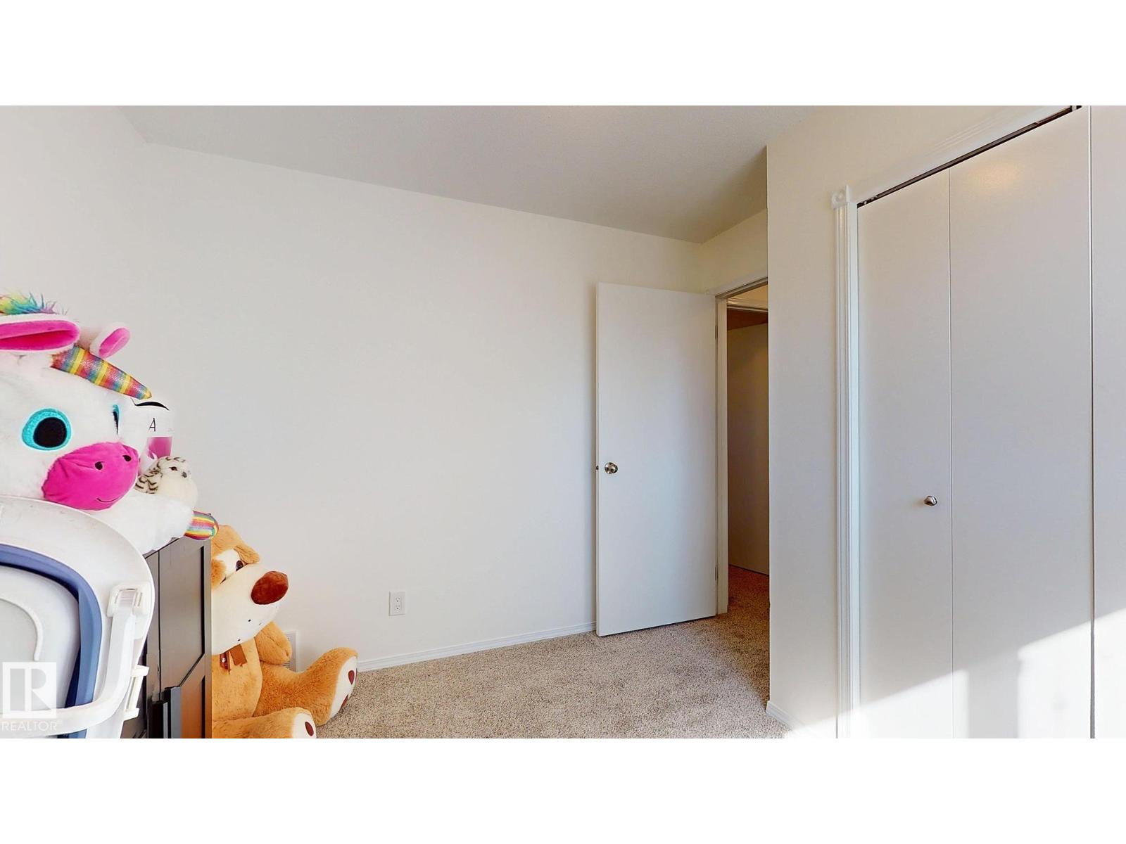 9515B 120 AV NW, Edmonton