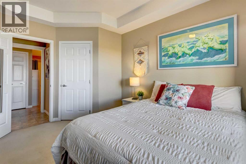 Single Family House for Sale in   Everstone Drive SW Evergreen Calgary 