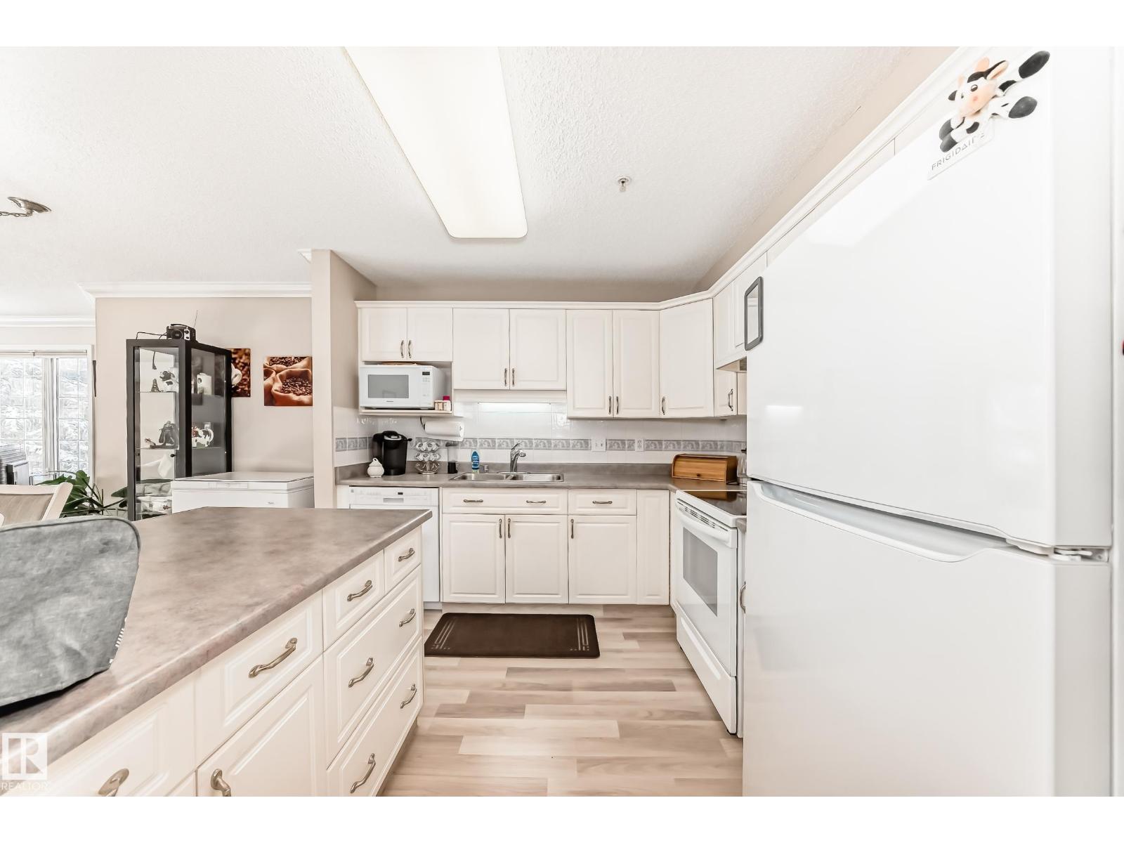 #201 17150 94A AV NW, Edmonton