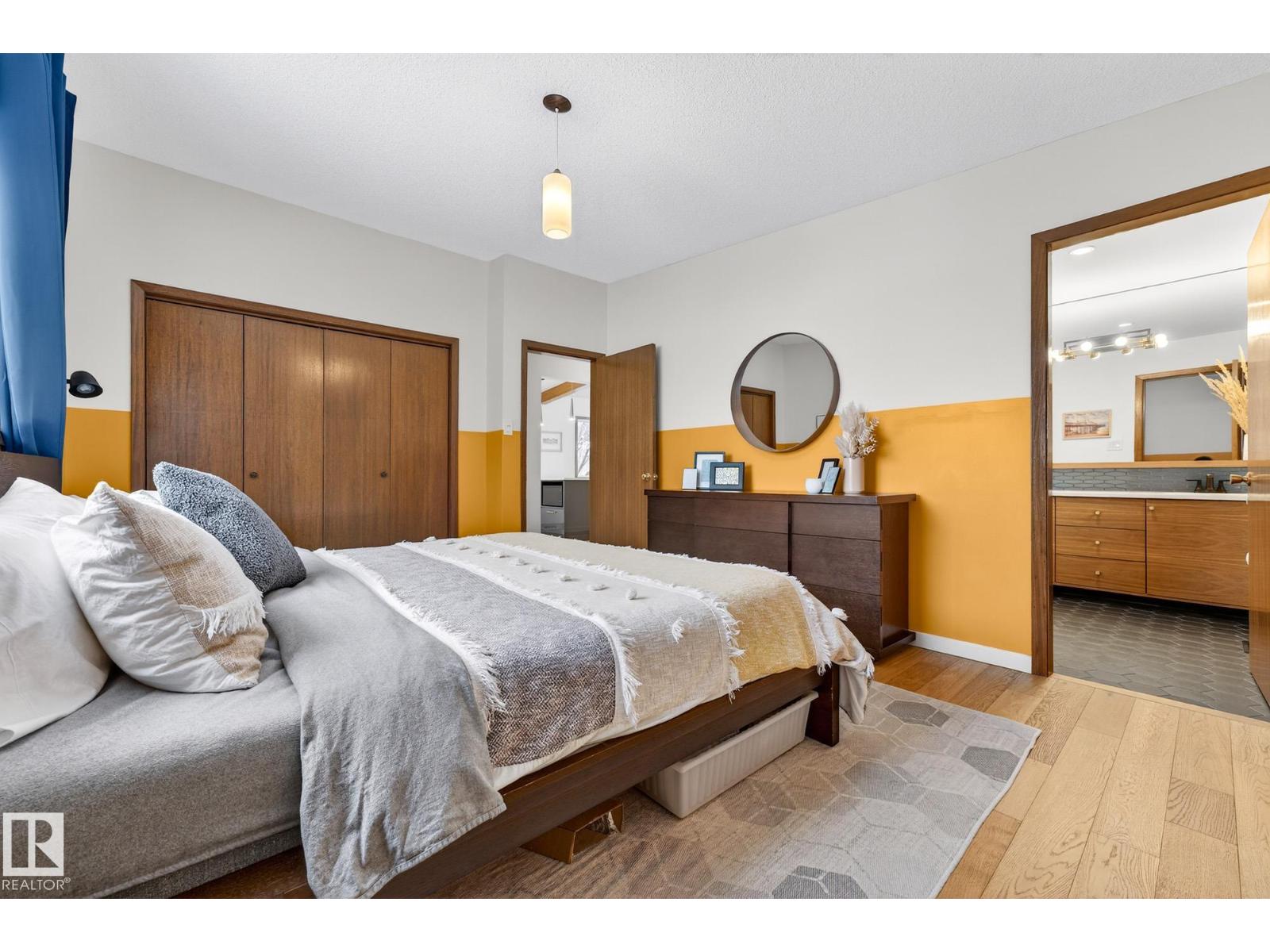 12516 52A AV NW, Edmonton