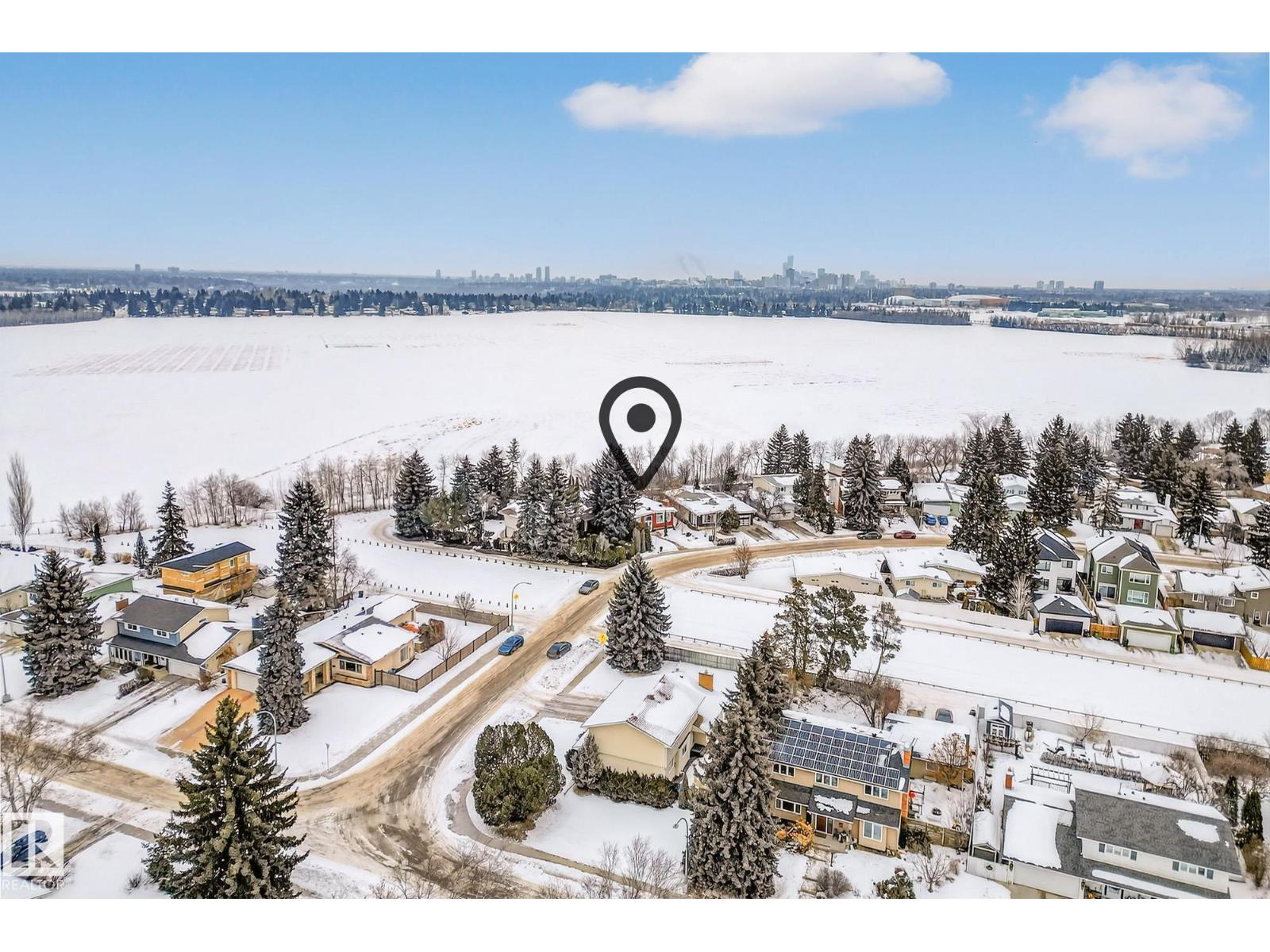 12516 52A AV NW, Edmonton