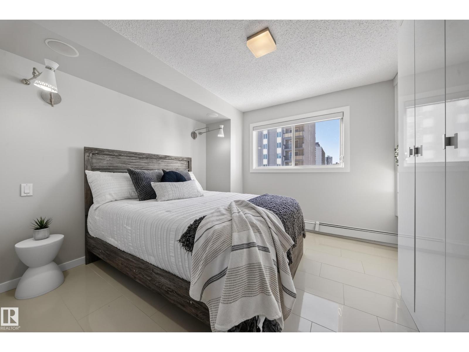 #504 10140 115 ST NW, Edmonton