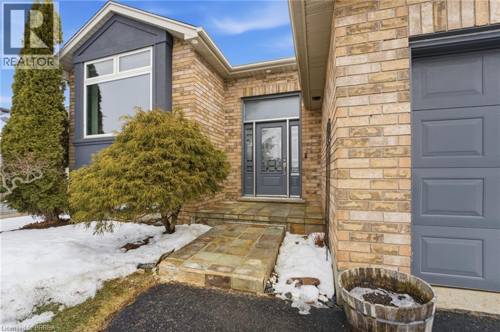 63 COURT Drive - Photo 2 of 38, Paris, Ontario