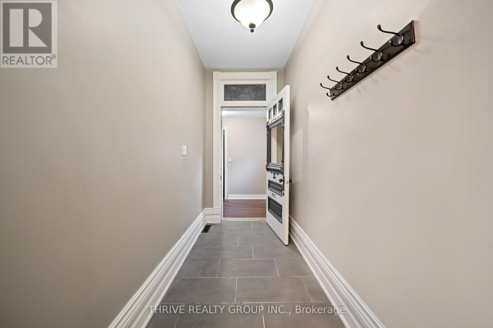 922 PRINCESS AVENUE - Photo 5 of 42, London East (East G), Ontario