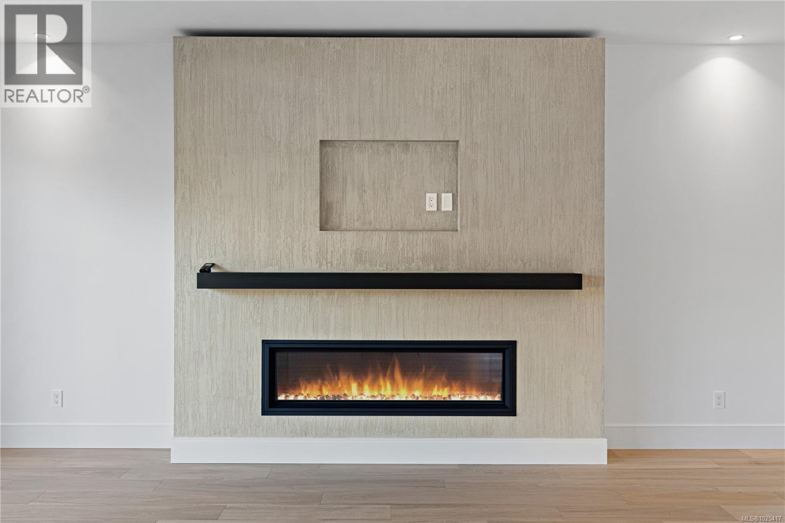 6970 Shale Rd, Lantzville