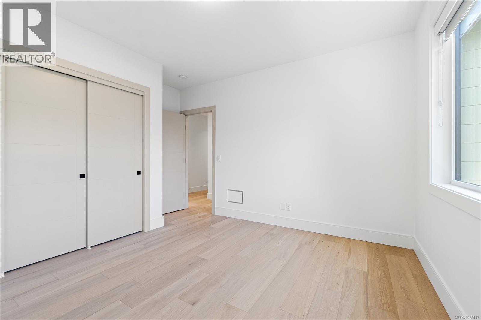 6970 Shale Rd, Lantzville