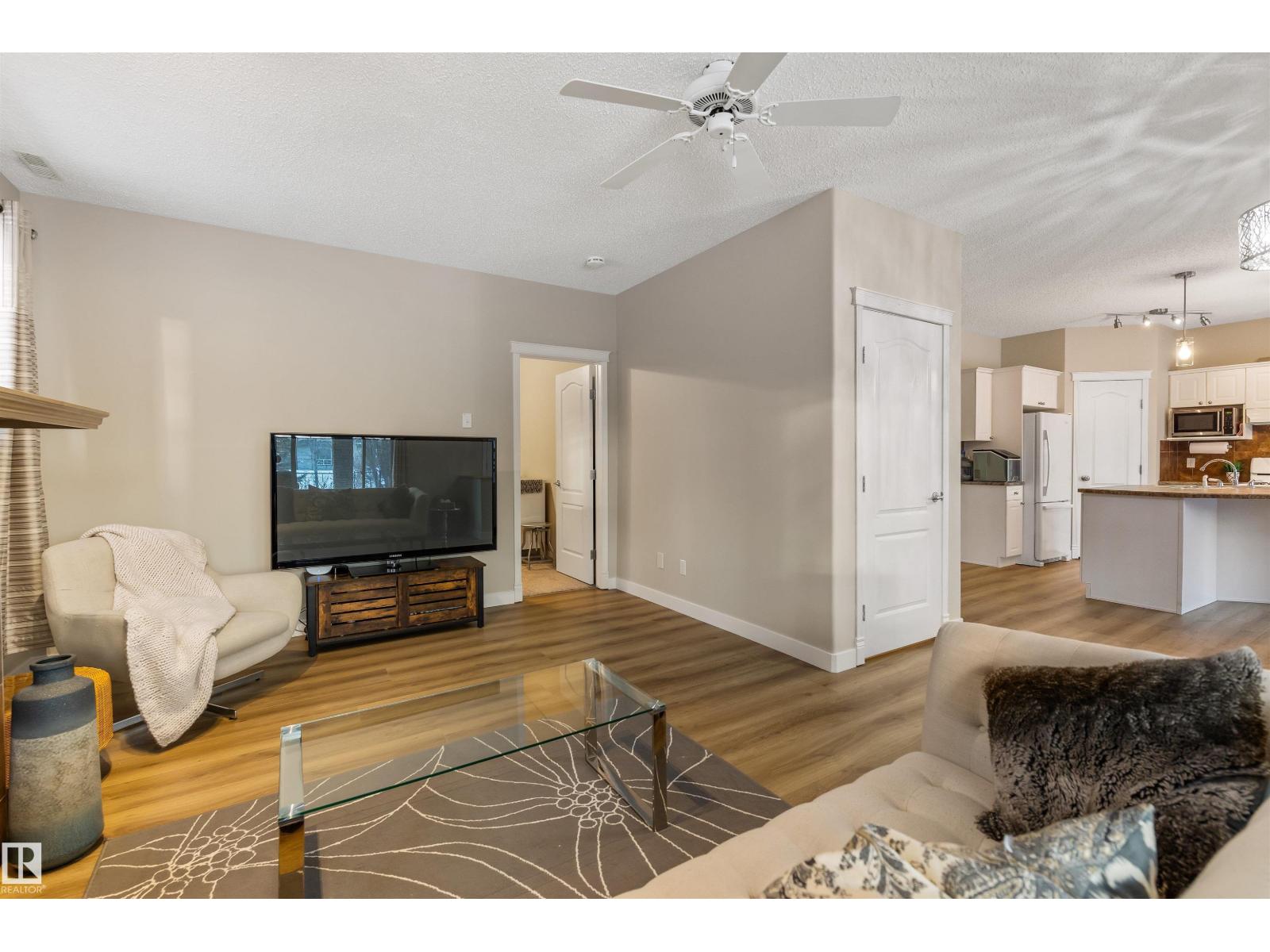 13 NEWBURY CO, St. Albert