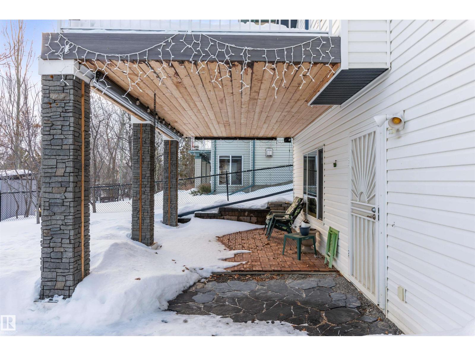 13 NEWBURY CO, St. Albert