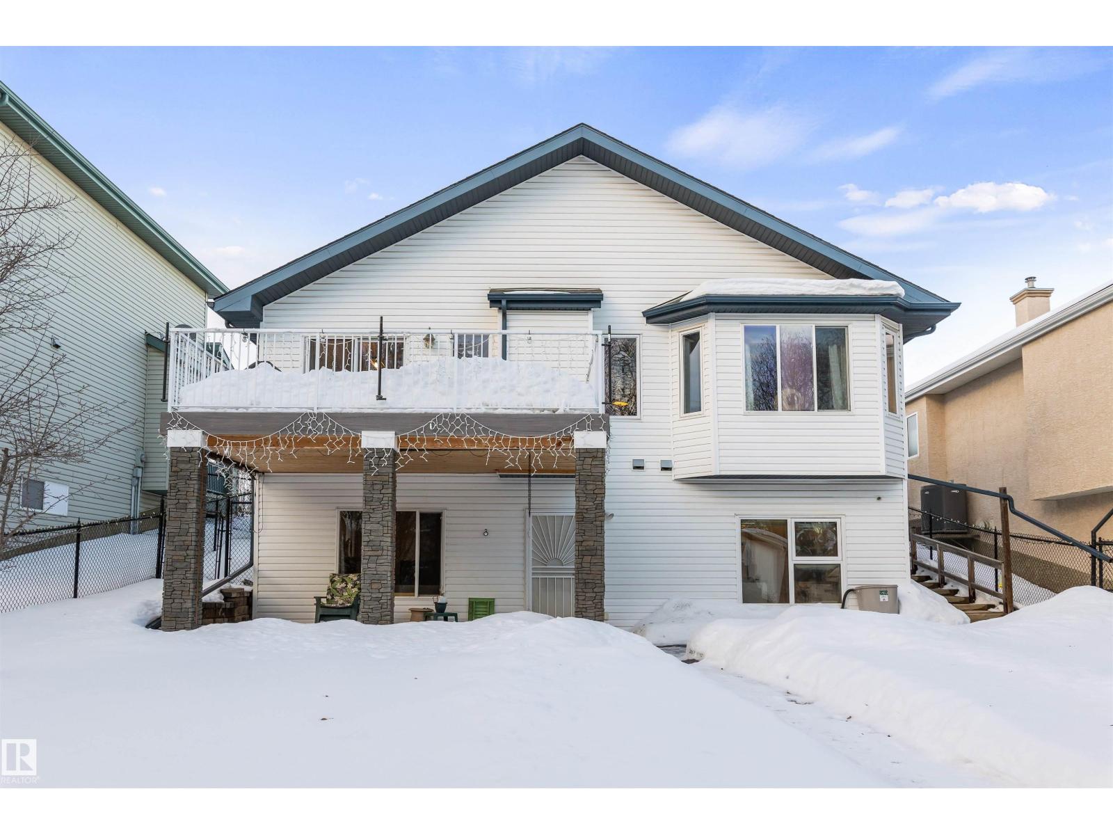 13 NEWBURY CO, St. Albert