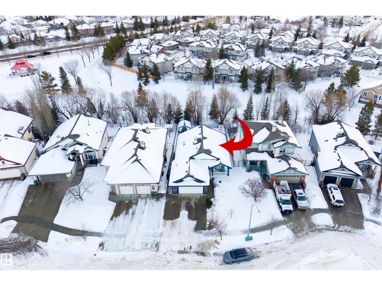 13 NEWBURY CO, St. Albert