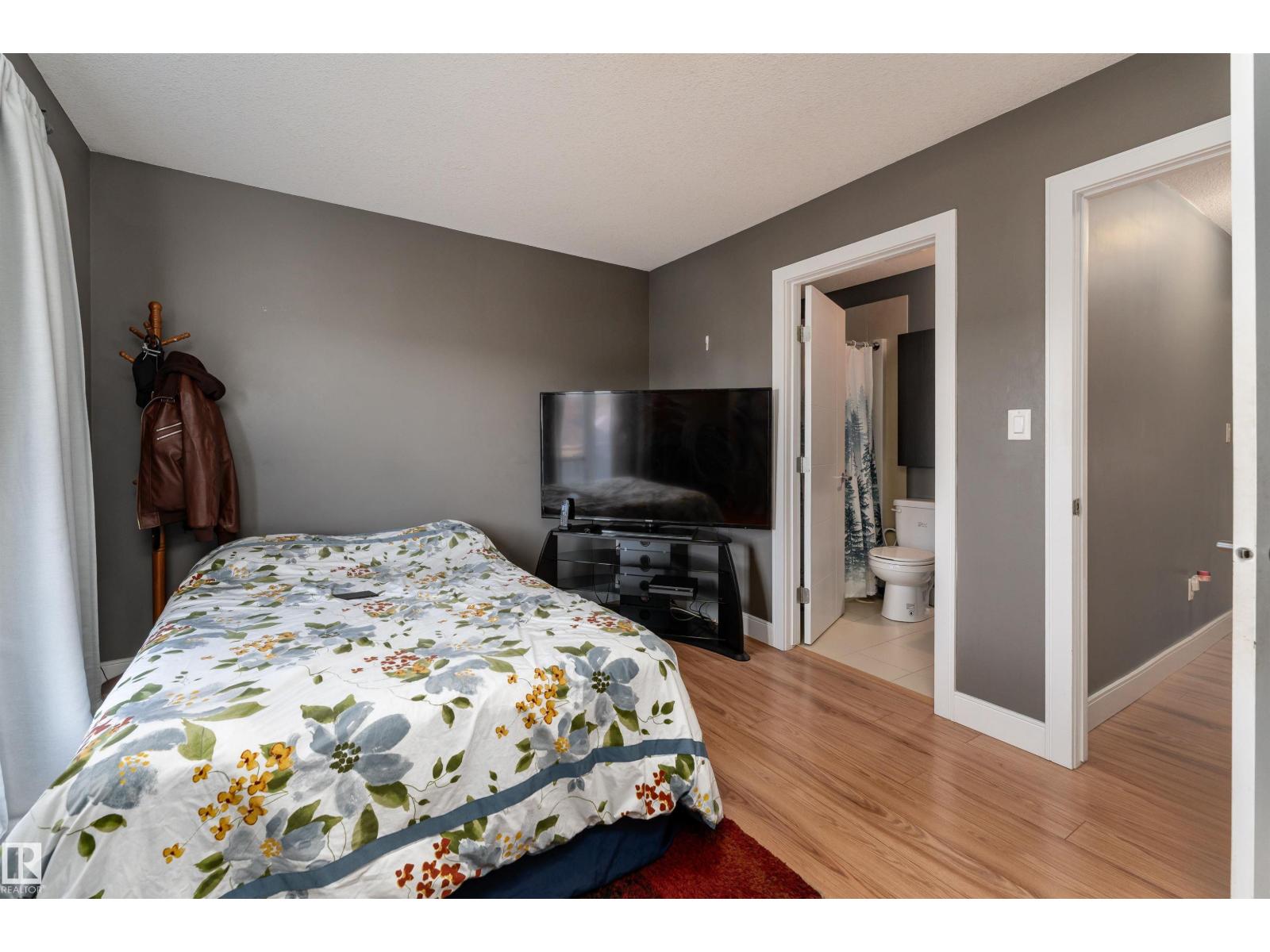 #37 13003 132 AV NW, Edmonton