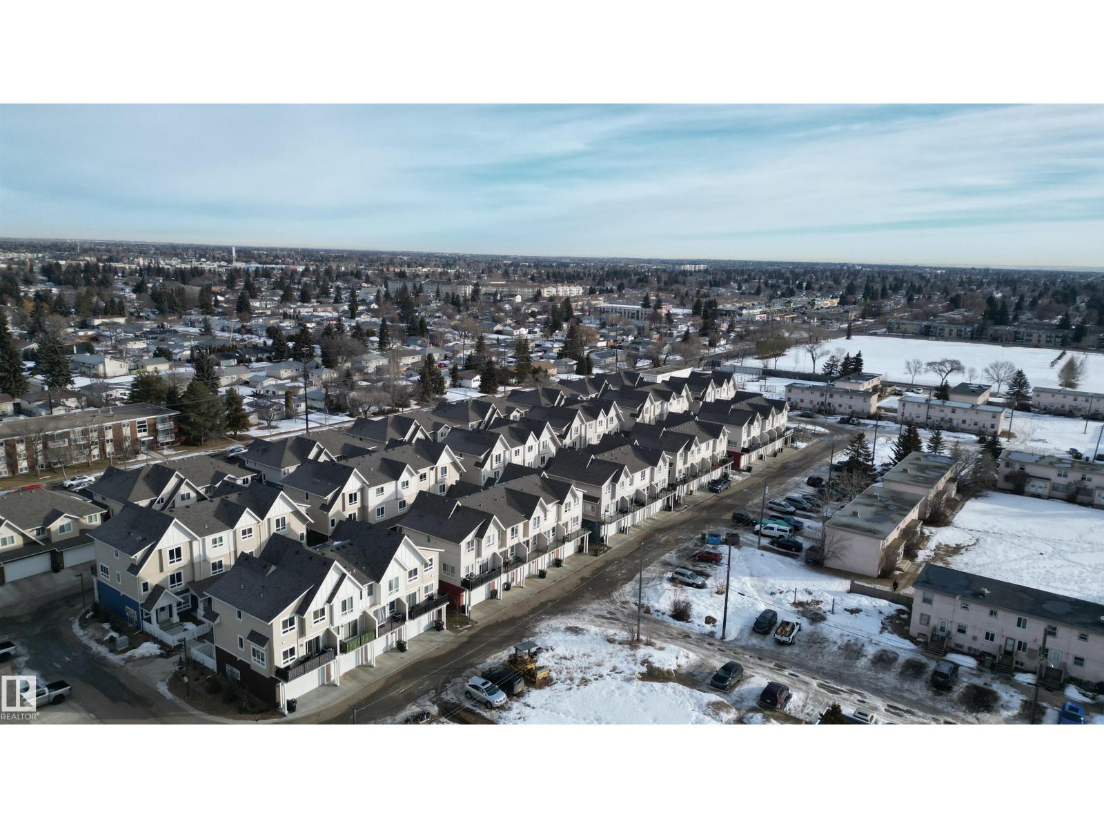#37 13003 132 AV NW, Edmonton