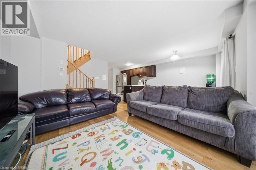 126 MUNRO CIRCLE - 13