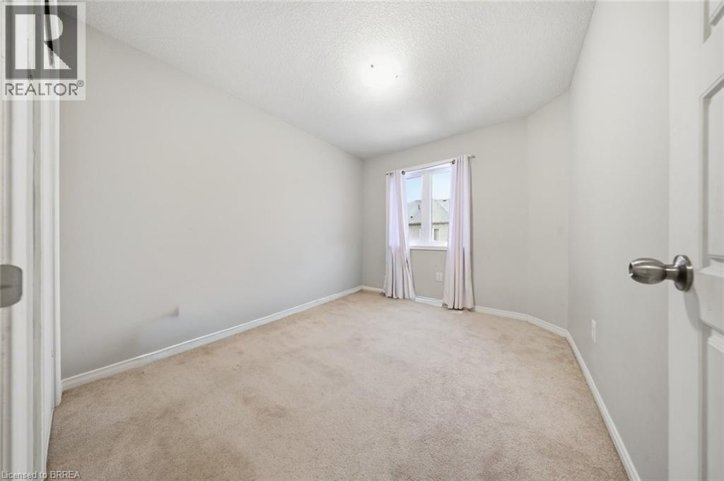 126 MUNRO CIRCLE - 19