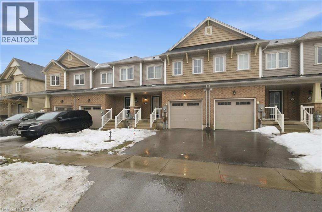 126 MUNRO CIRCLE - 2
