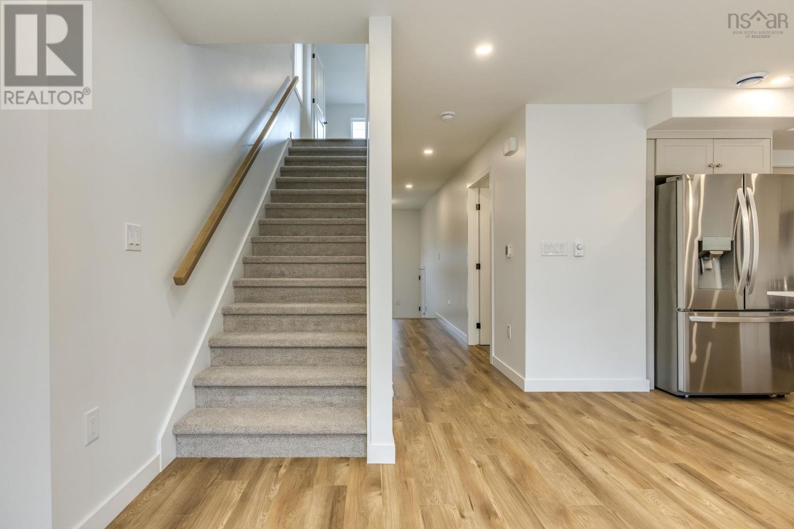 Property 19 of 49 of SMD-5B 44 Simona Drive