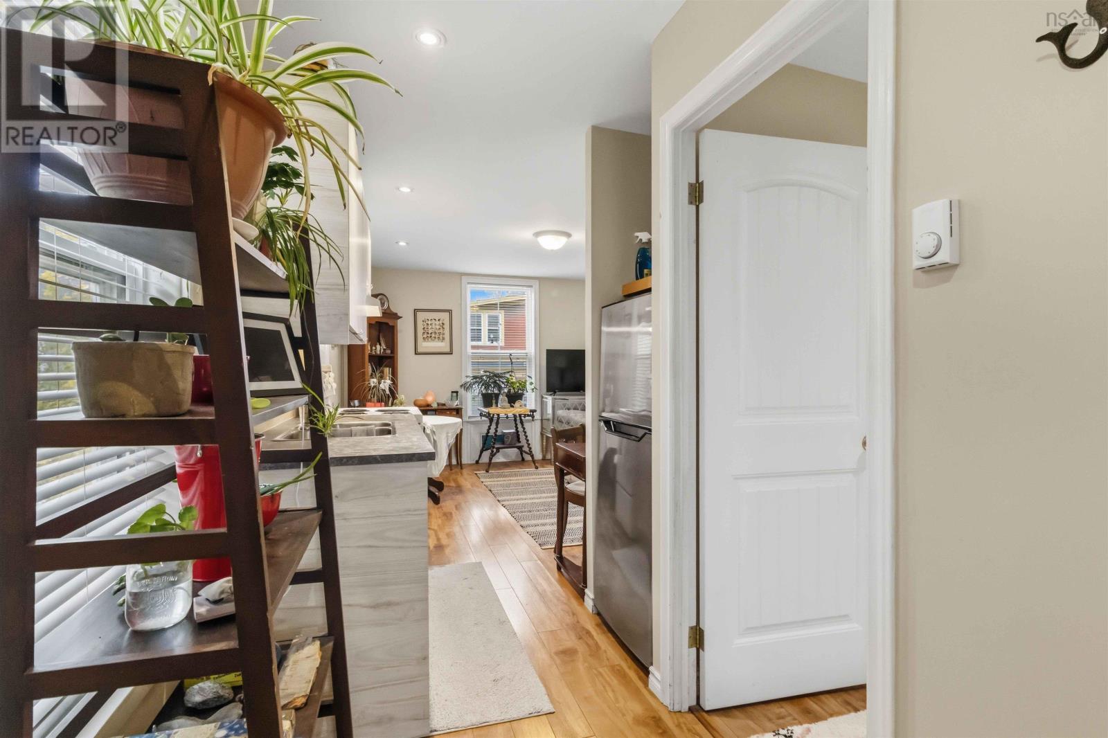 Property 32 of 36 of 499 Main Street