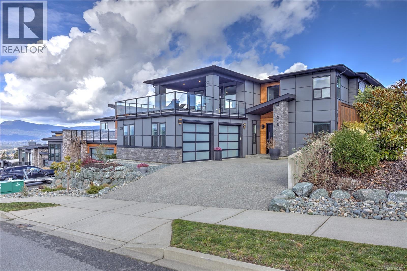 1218 Viewtop Rd, Duncan