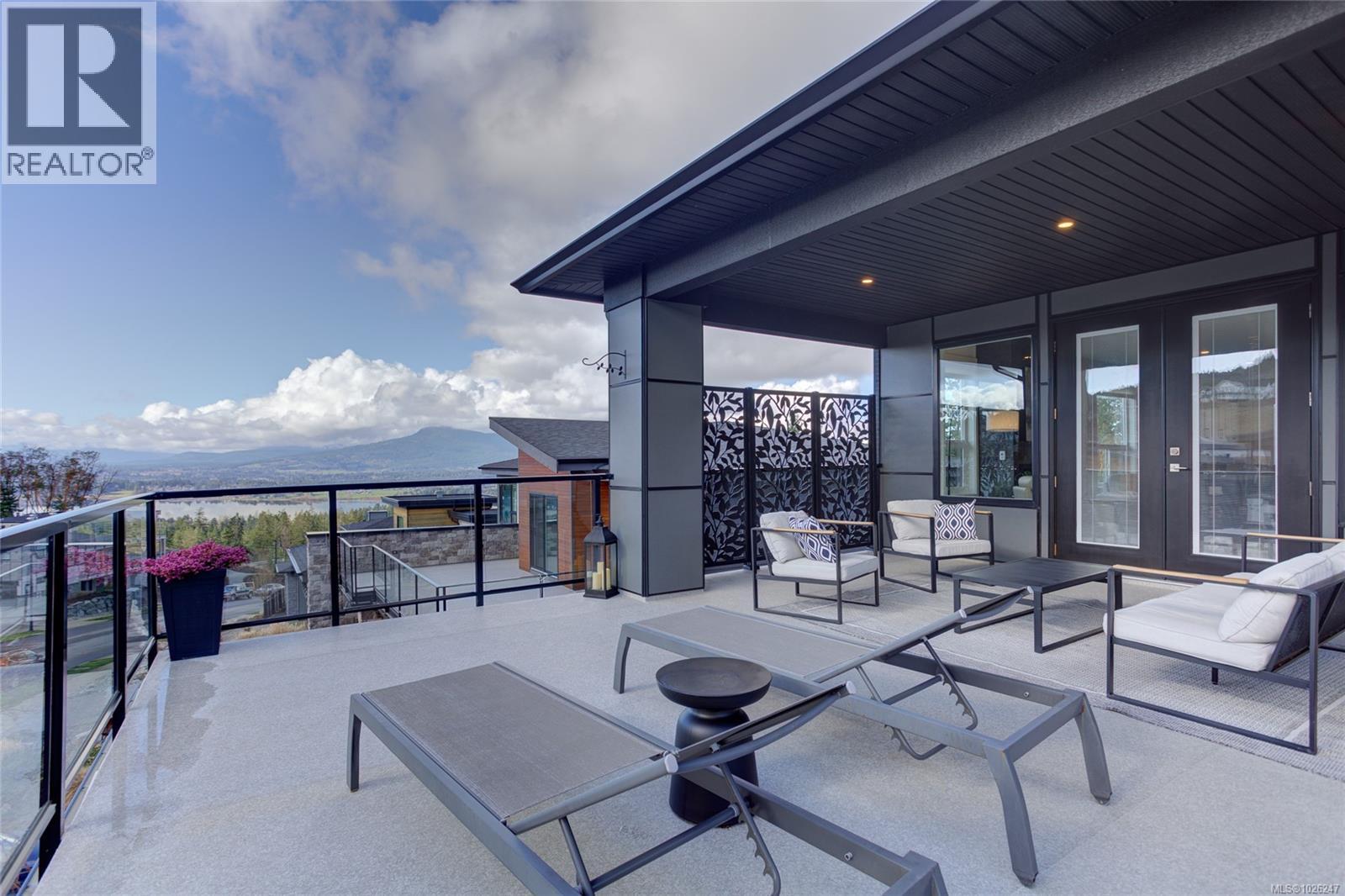 1218 Viewtop Rd, Duncan