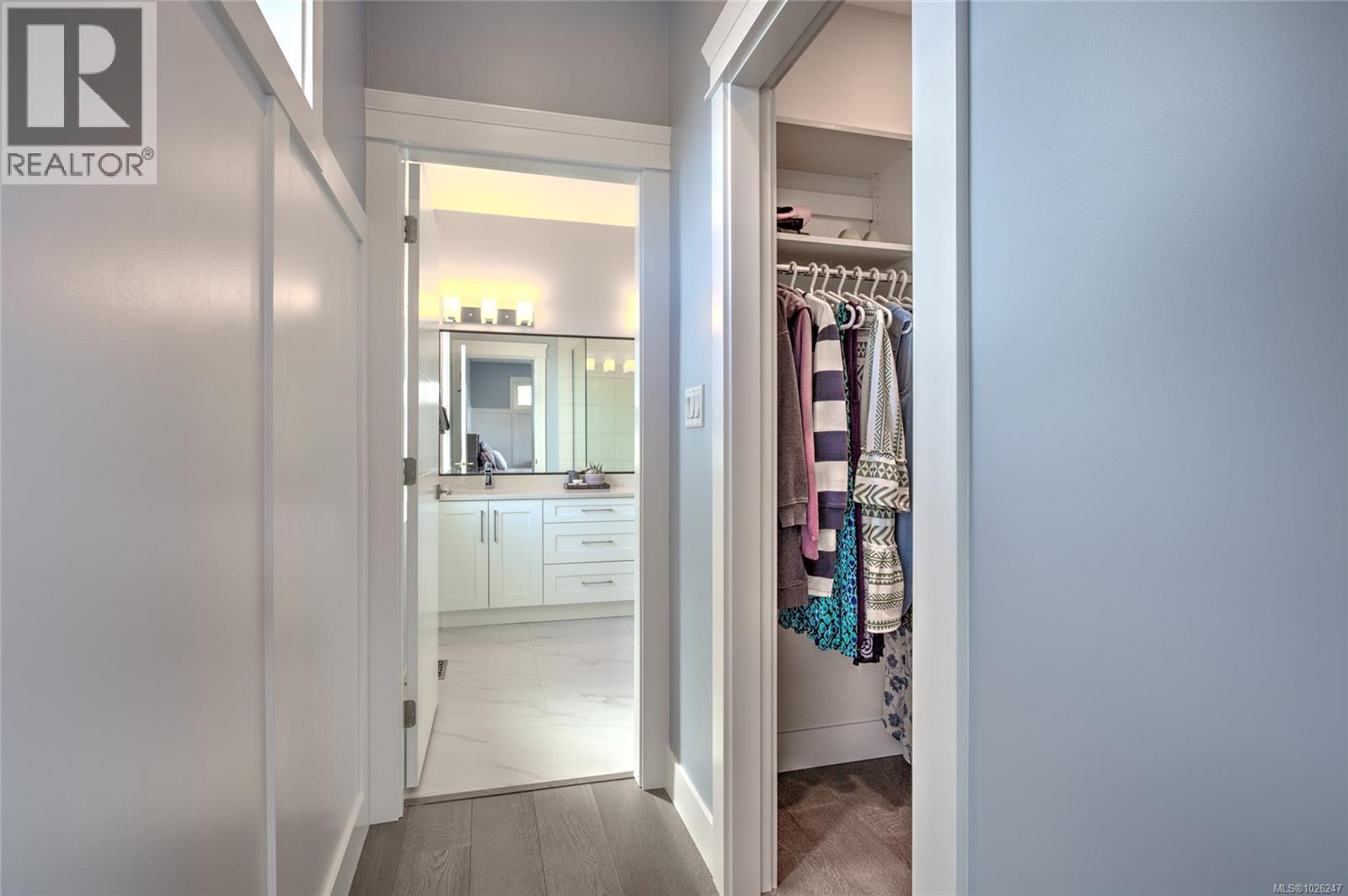 1218 Viewtop Rd, Duncan