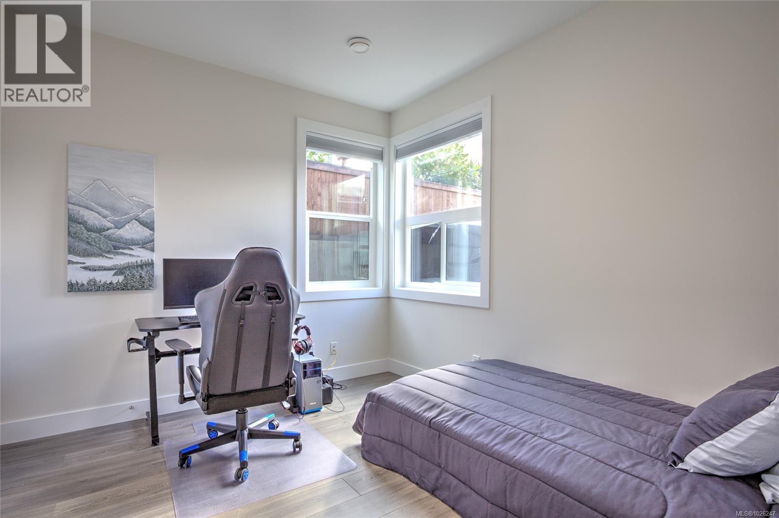 1218 Viewtop Rd, Duncan