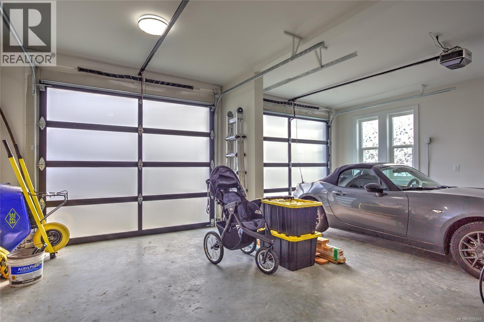 1218 Viewtop Rd, Duncan