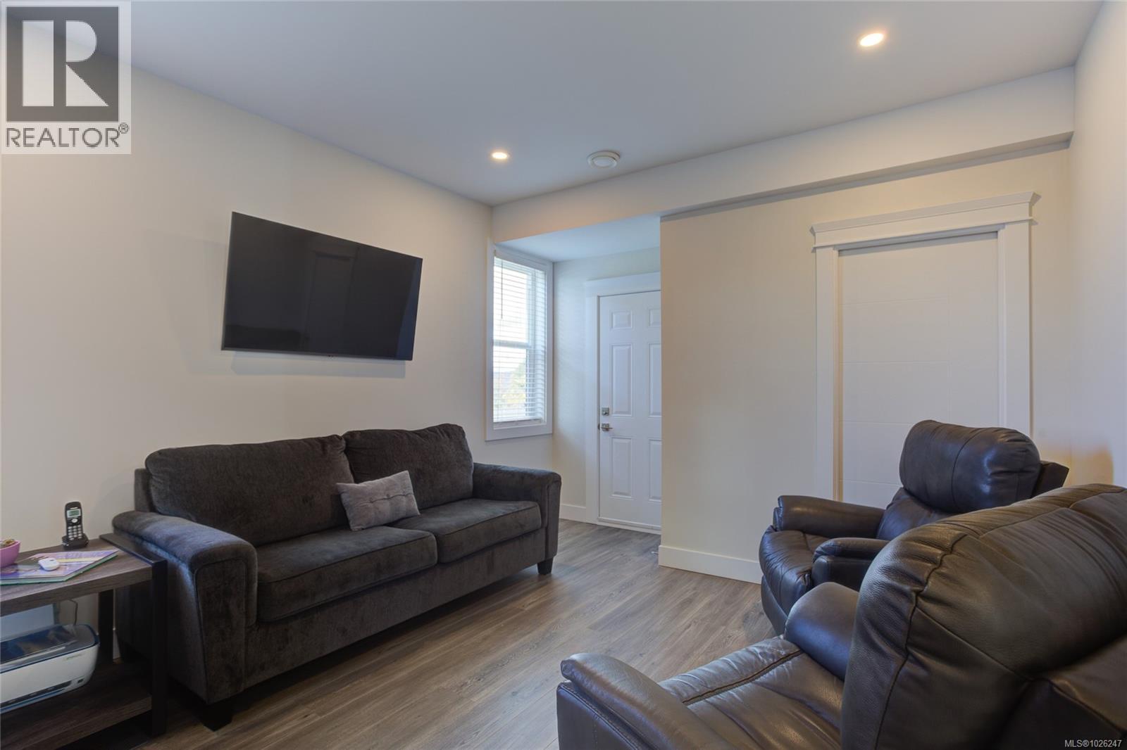 1218 Viewtop Rd, Duncan