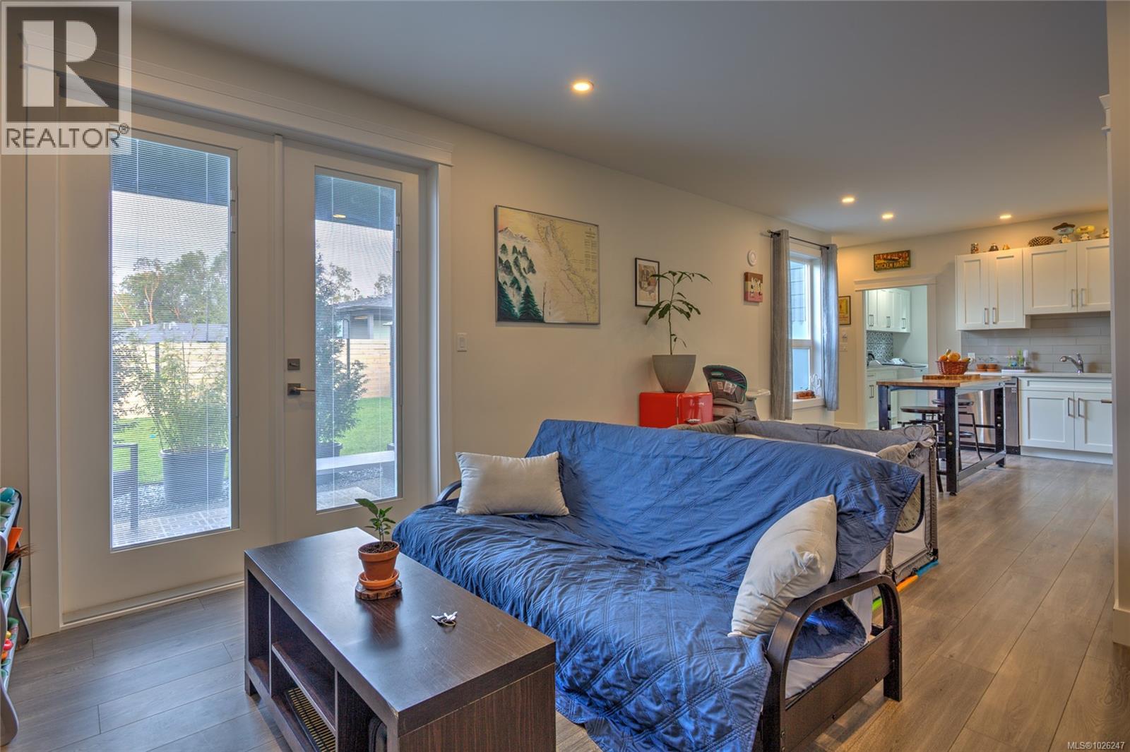 1218 Viewtop Rd, Duncan