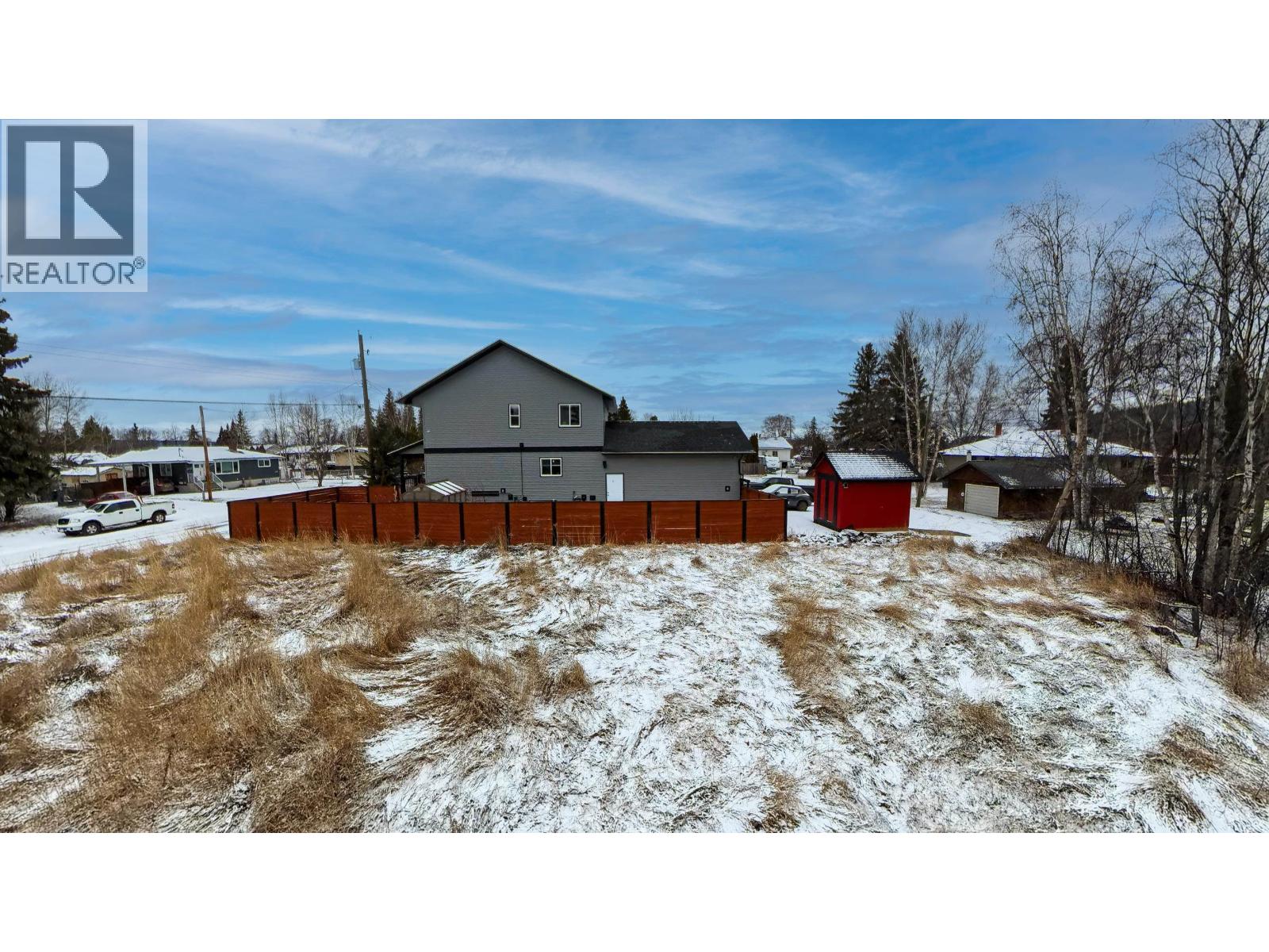 2728-2730 MOYIE STREET - 33