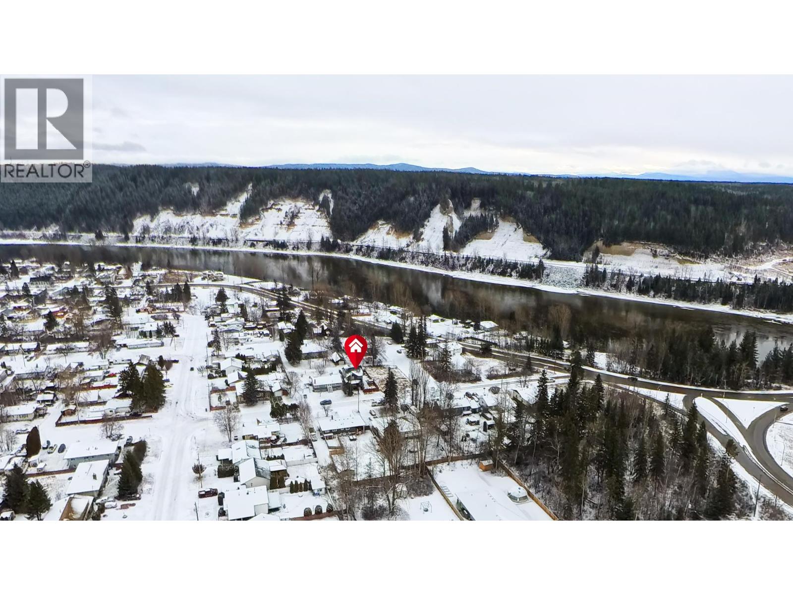 2728-2730 MOYIE STREET - 34