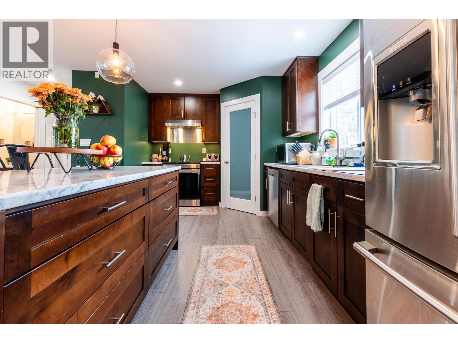 2728-2730 MOYIE STREET - 9