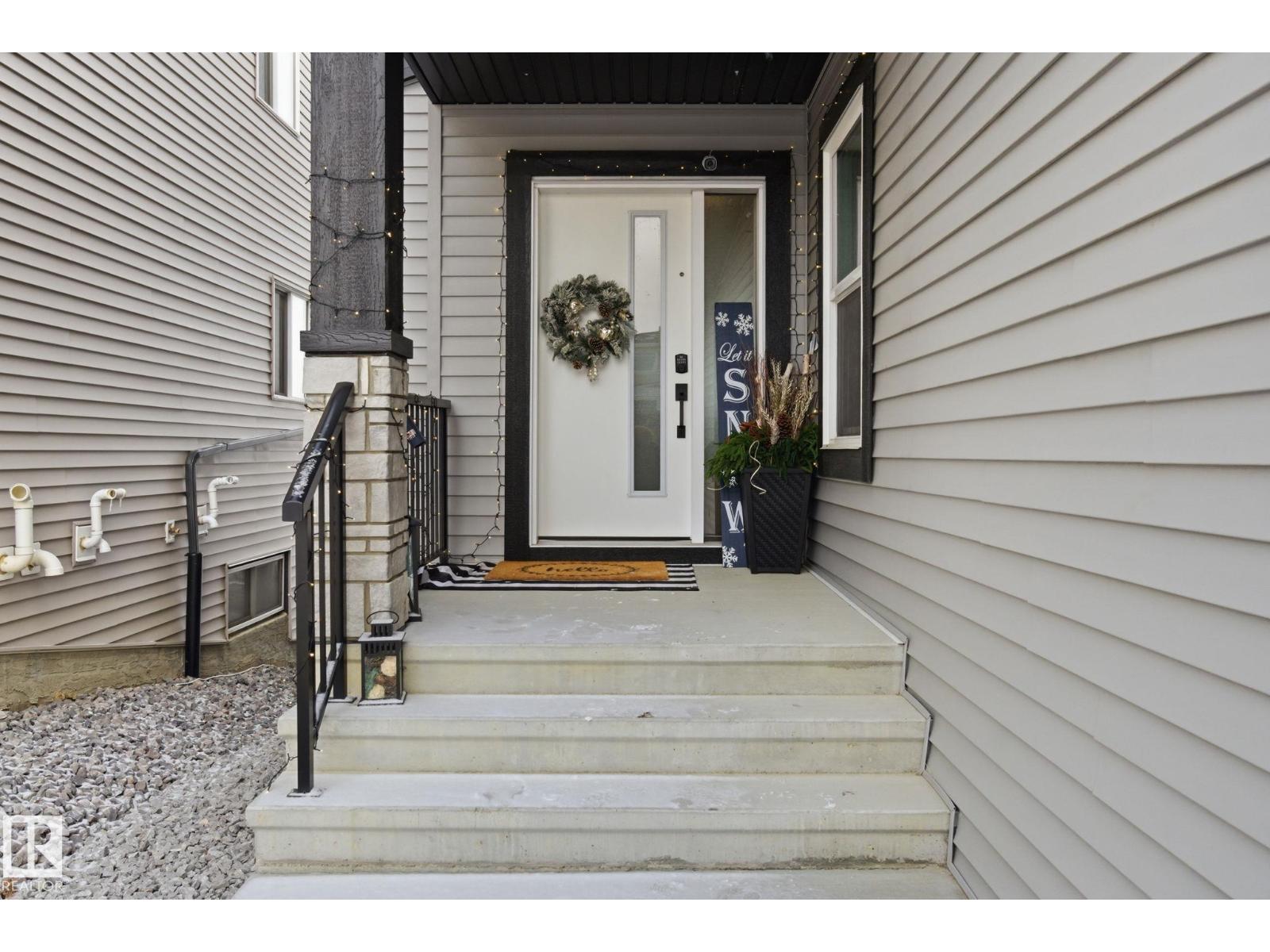 9831 223 ST NW, Edmonton