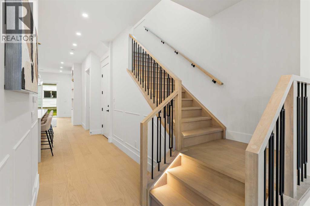 Single Family House for Sale in   Avenue NW Banff Trail Calgary 