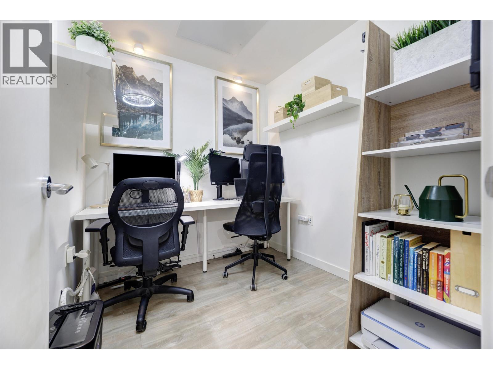 306 625 E 3RD STREET, North Vancouver