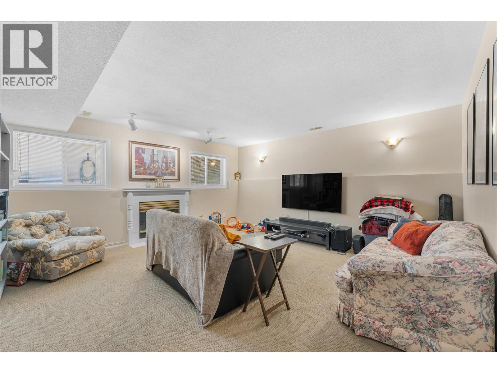 580 Spruceview Place N, Kelowna