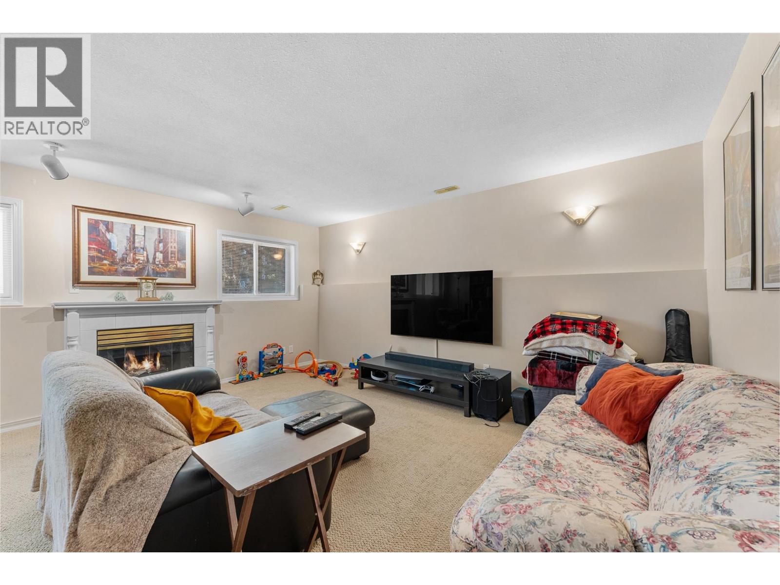 580 Spruceview Place N, Kelowna