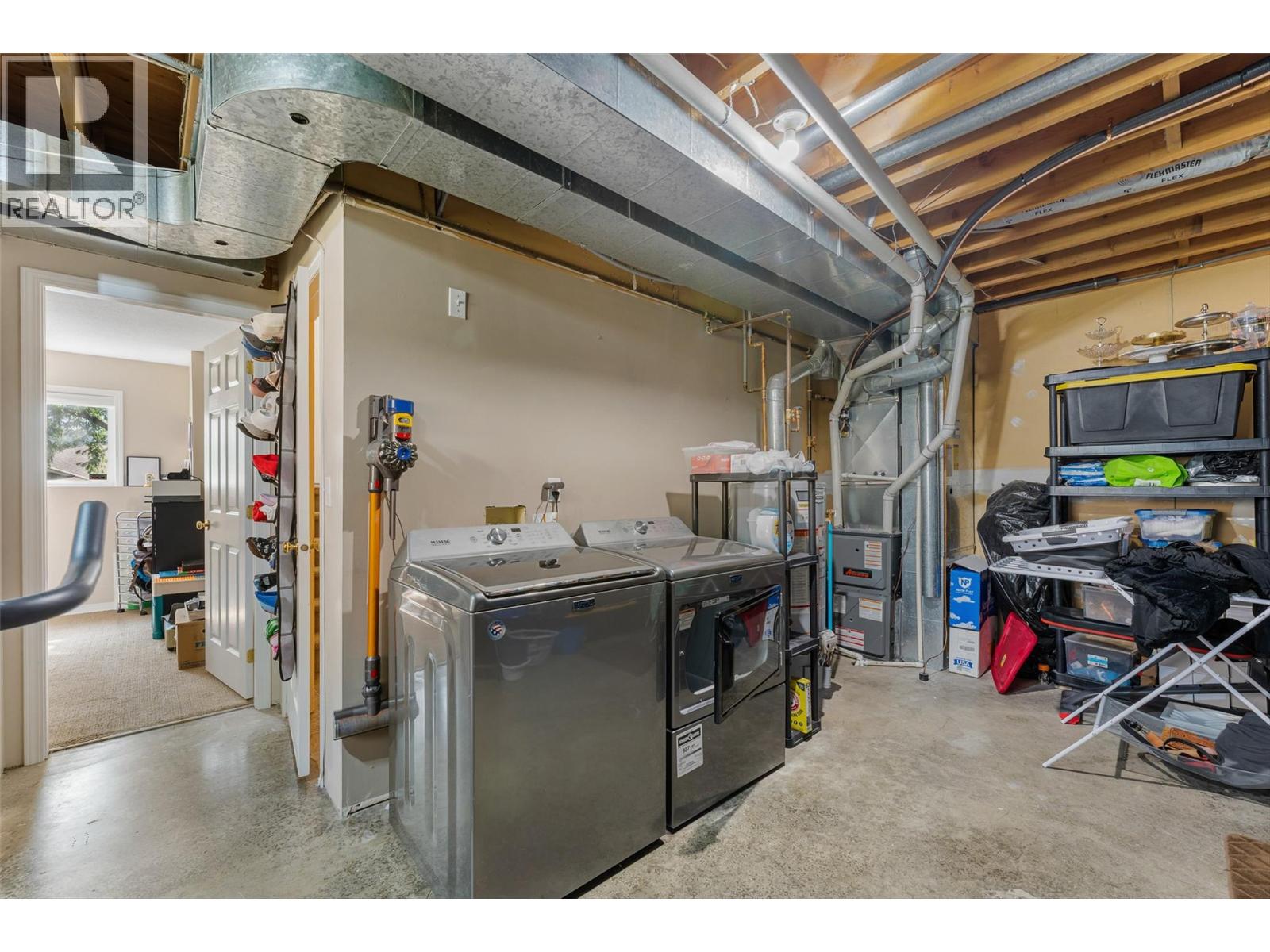 580 Spruceview Place N, Kelowna