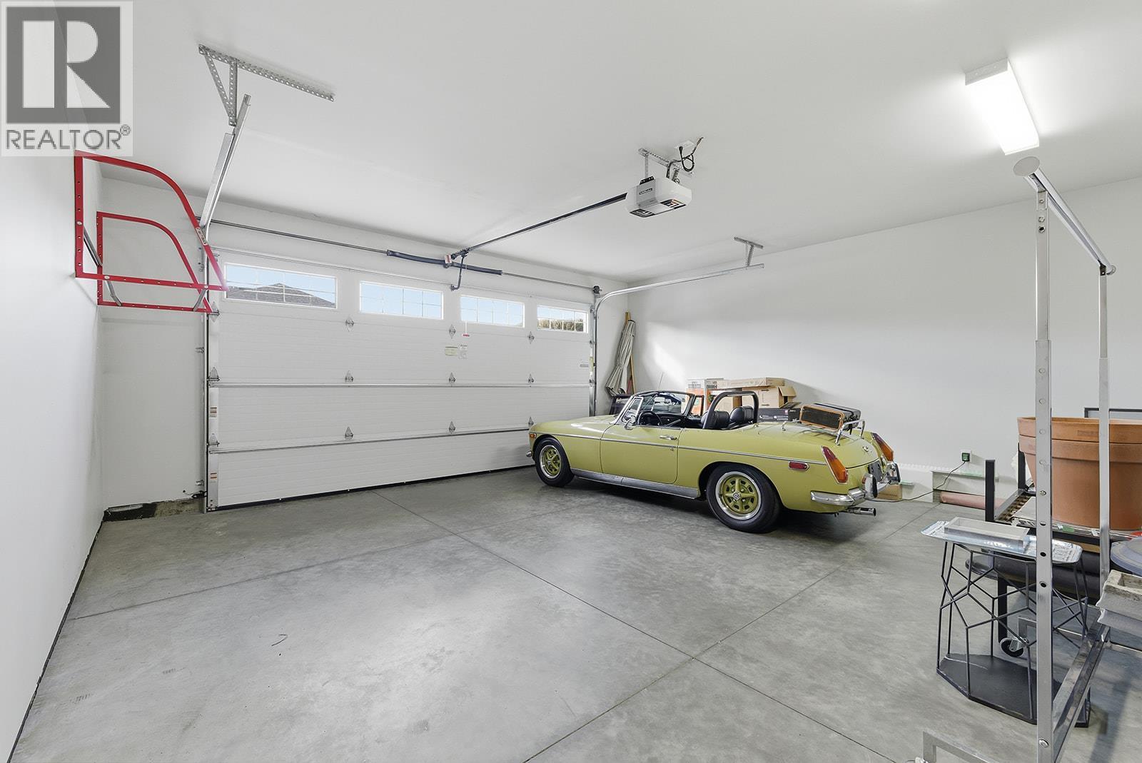 52 1960 KLO Road, Kelowna