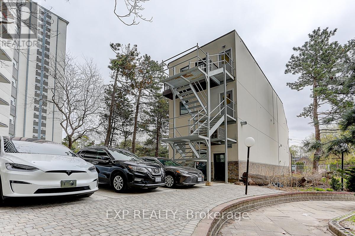 600 PARLIAMENT STREET - 1
