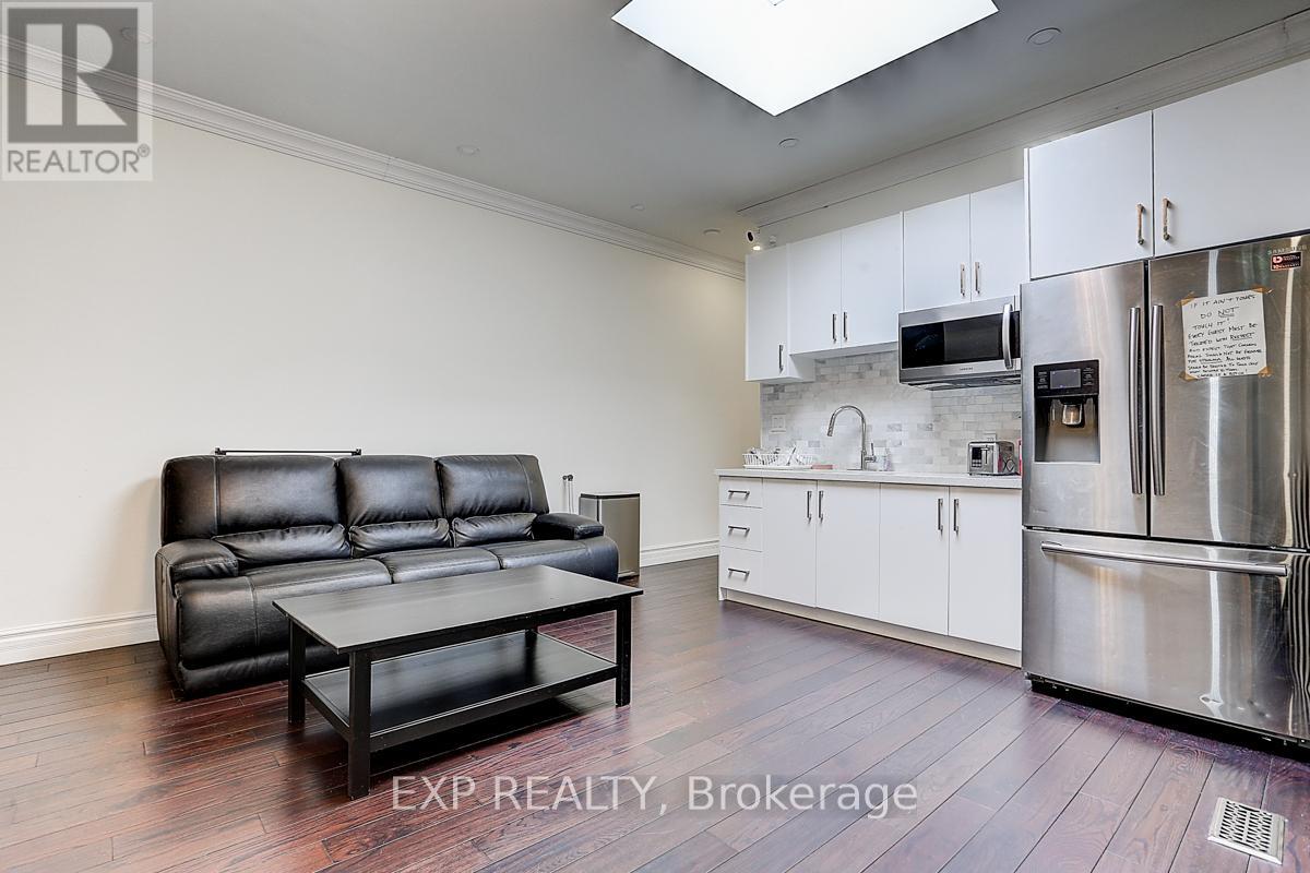 600 PARLIAMENT STREET - 10