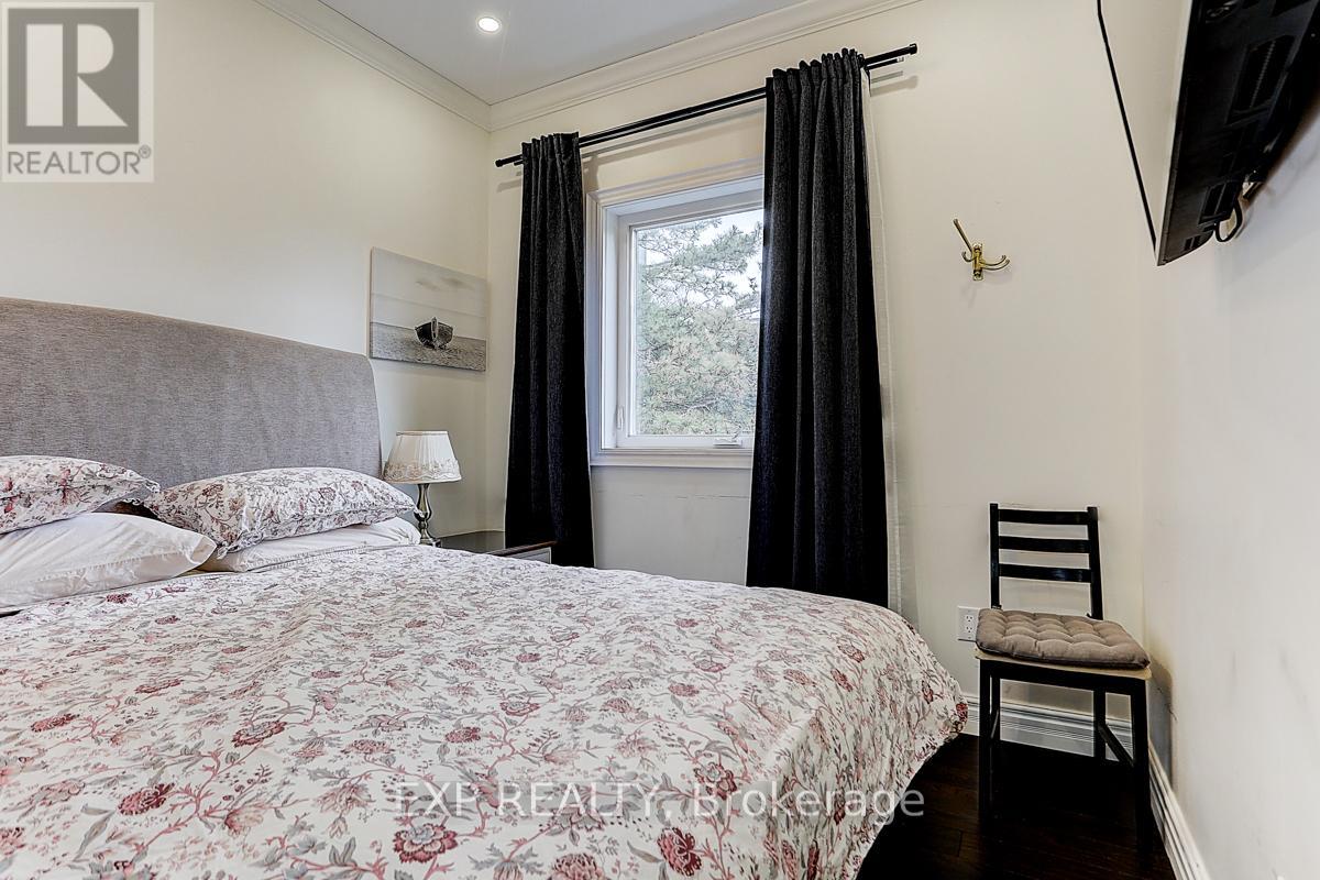 600 PARLIAMENT STREET - 9