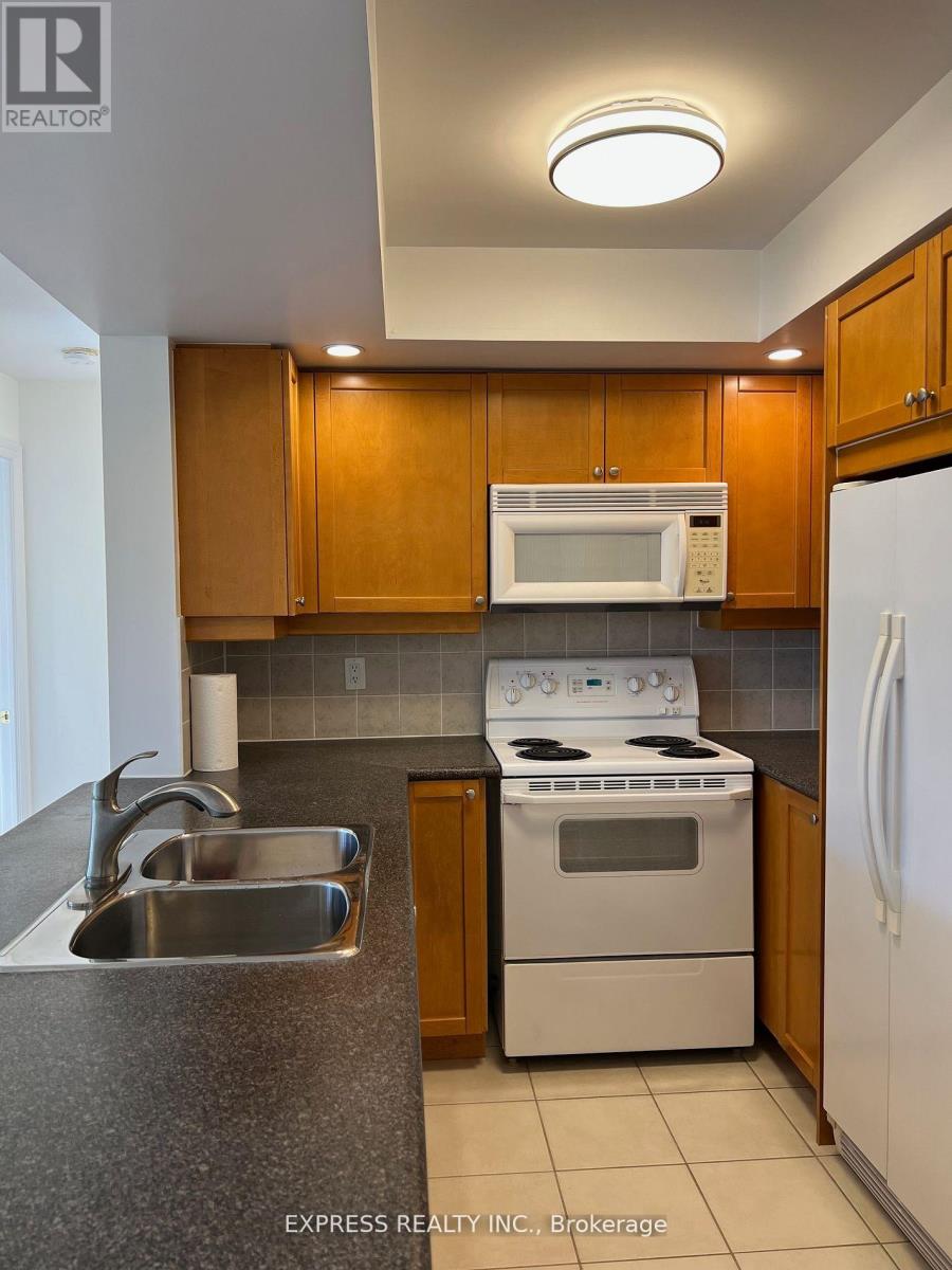 #1024 15 NORTHTOWN WAY - 19