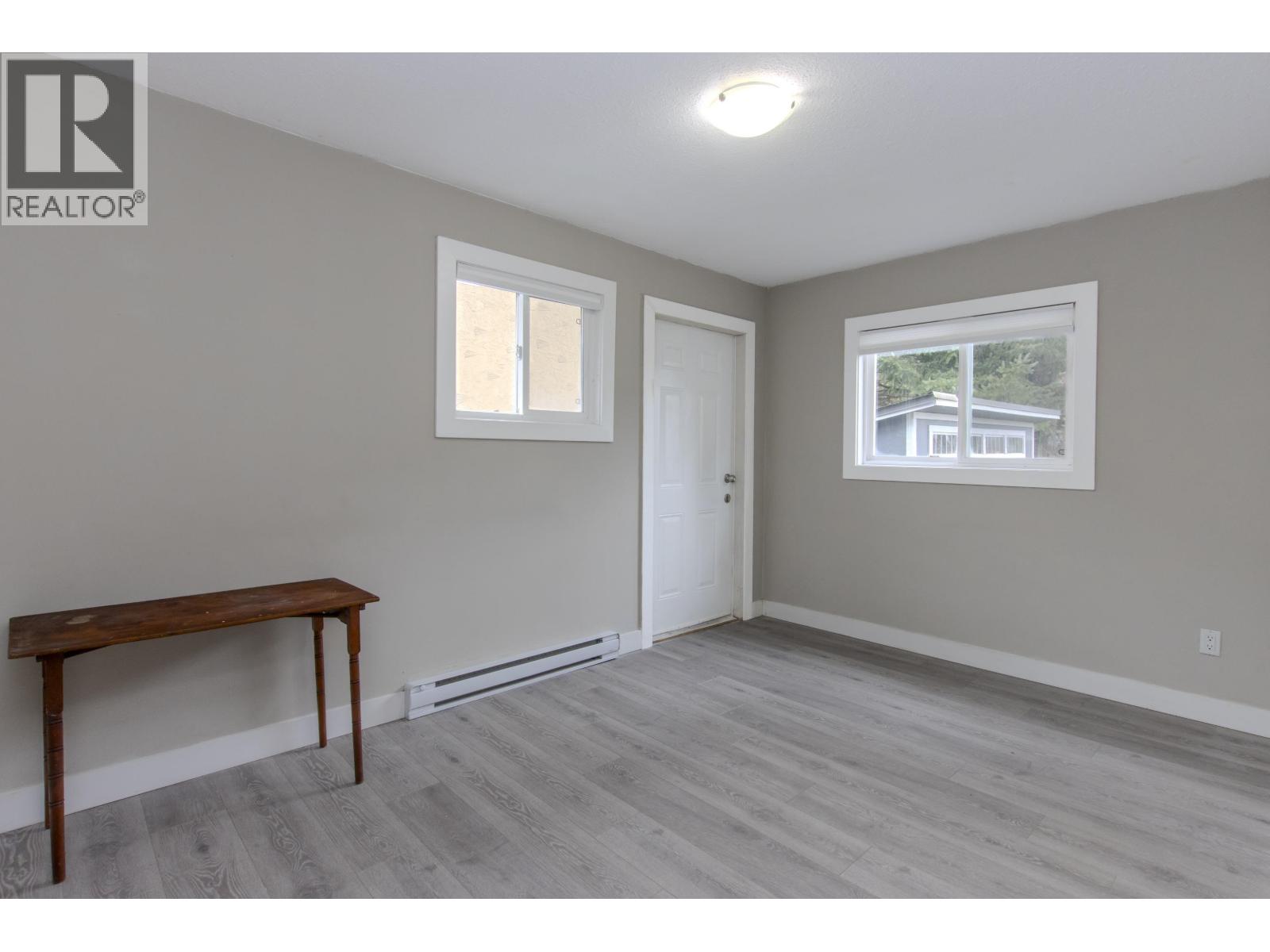 39727 GOVERNMENT ROAD, Squamish