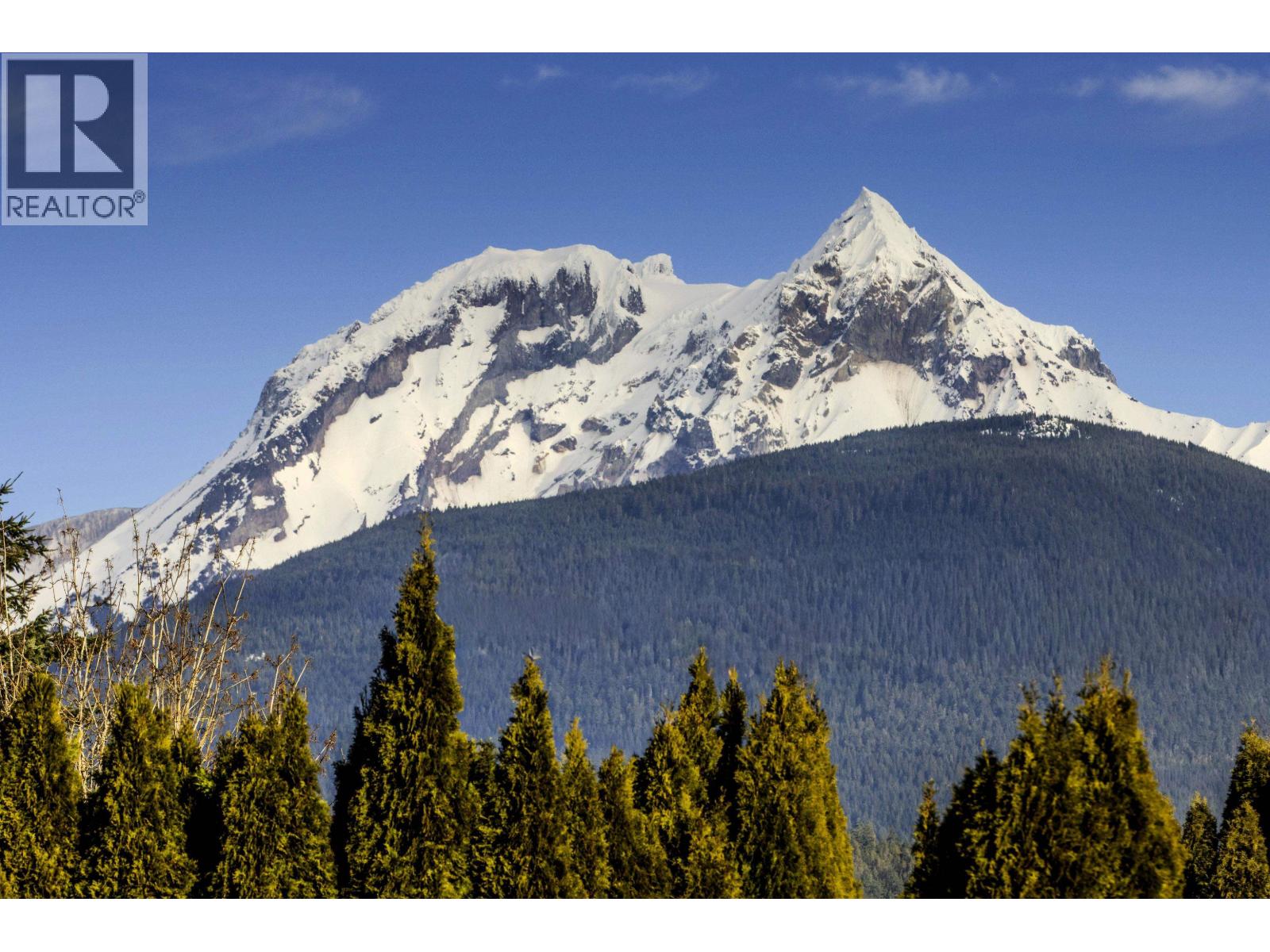 39727 GOVERNMENT ROAD, Squamish